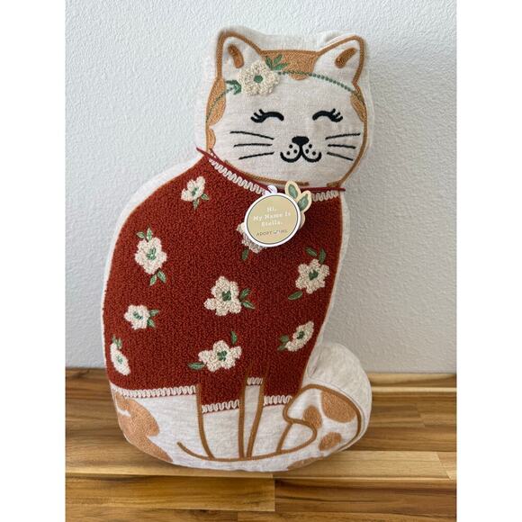 Stella‎ the Cat Embroidered Pillow - Picture 1 of 5